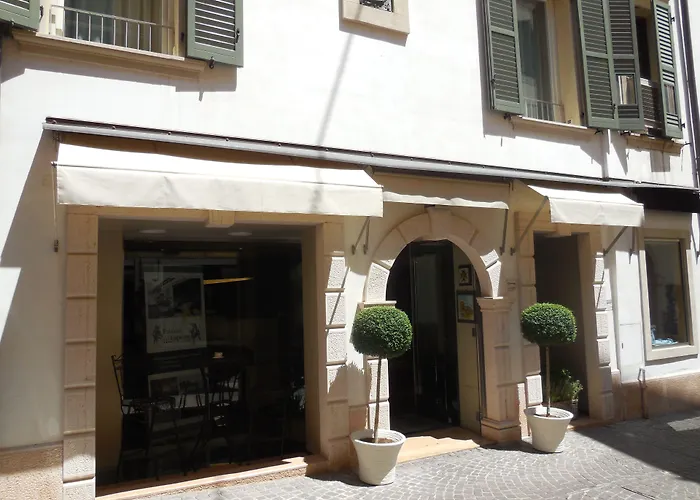 Palazzo Ai Capitani Peschiera del Garda