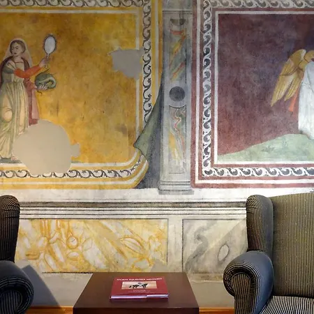 Palazzo Ai Capitani 4*