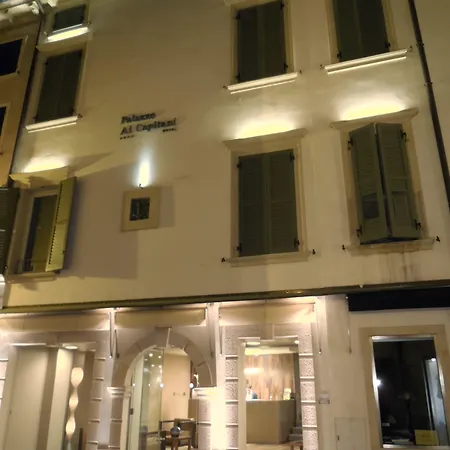 Hotel Palazzo Ai Capitani 4*
