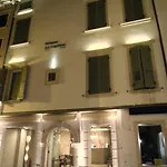 Hotel Palazzo Ai Capitani 4*