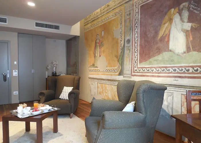 Palazzo Ai Capitani Hotel